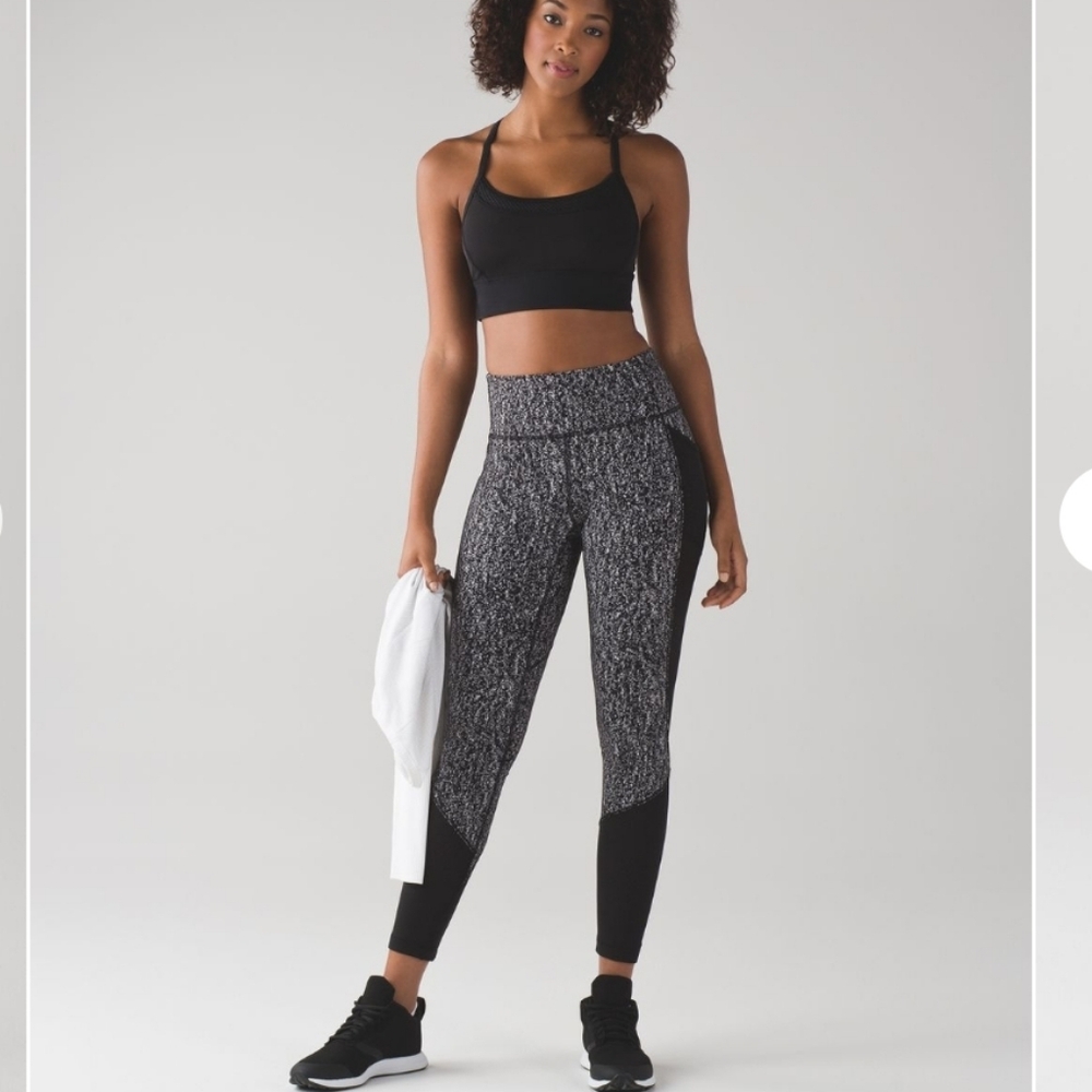 Lululemon Fit Physique Tight Black and Gray Patterned Leggings